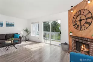 8823 Holly Dr, Everett, WA 98208 - Photo 9