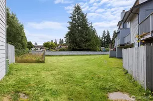 8823 Holly Dr, Everett, WA 98208 - Photo 21
