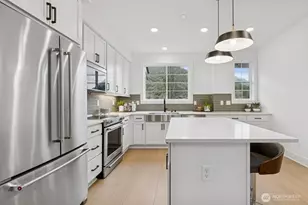 2010 SE 12th St, North Bend, WA 98045 - Photo 9