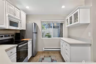 2100 S 336th Street #B - 2, Federal Way, WA 98003 - Photo 5