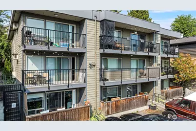 4219 Whitman Avenue N #2, Seattle, WA 98103 - Photo 23
