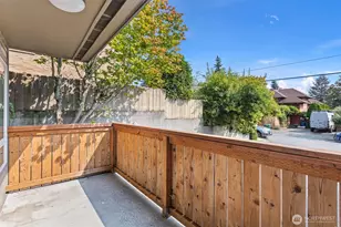 4219 Whitman Ave N, Seattle, WA 98103 - Photo 19