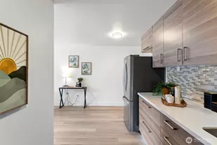 4219 Whitman Ave N, Seattle, WA 98103 - Photo 9