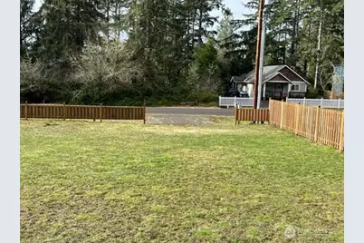 950 Discovery Avenue SE, Ocean Shores, WA 98569 - Photo 9