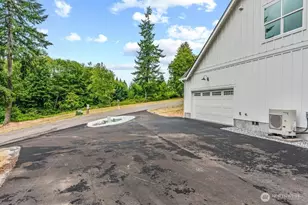 117 Red Hawk Dr, Castle Rock, WA 98611 - Photo 3