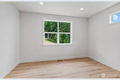 117 Red Hawk Drive, Castle Rock, WA 98611 - Photo 15