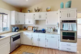 1919 Creekside Pl, Anacortes, WA 98221 - Photo 9