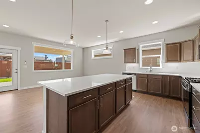 806 Parkland Loop, Sedro Woolley, WA 98284 - Photo 9