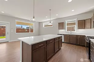 806 Parkland Loop, Sedro Woolley, WA 98284 - Photo 9