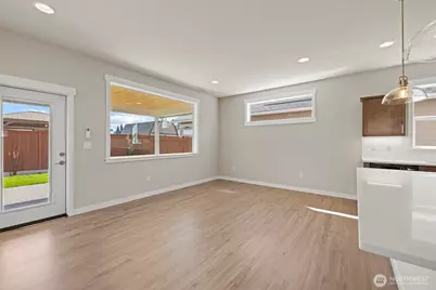 806 Parkland Loop, Sedro Woolley, WA 98284 - Photo 15