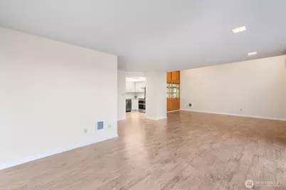 743 Marine View Drive, Longview, WA 98632 - Photo 11