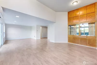 743 Marine View Drive, Longview, WA 98632 - Photo 9