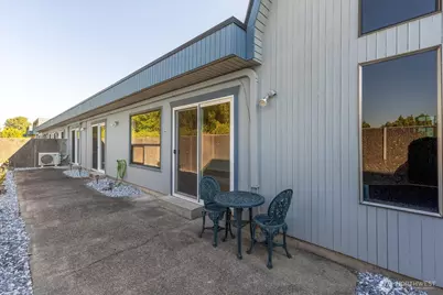 743 Marine View Drive, Longview, WA 98632 - Photo 33