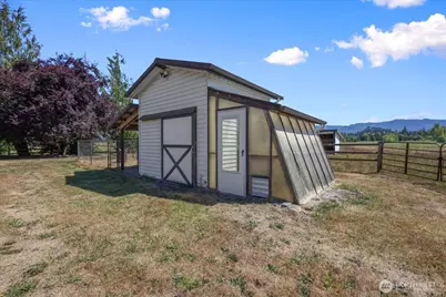 42008 254th Ave SE, Enumclaw, WA 98022 - Photo 17