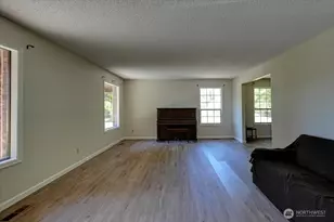 680 SE Prospect St, Chehalis, WA 98532 - Photo 5