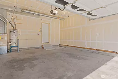 9409 190th Street E, Puyallup, WA 98375 - Photo 35