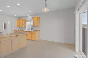 9409 190th St E, Puyallup, WA 98375 - Photo 13