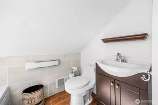 18011 83rd Ave NE, Kenmore, WA 98028 - Photo 17