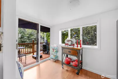 18011 83rd Avenue NE, Kenmore, WA 98028 - Photo 9