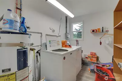 10717 Broadway Avenue S, Tacoma, WA 98444 - Photo 9