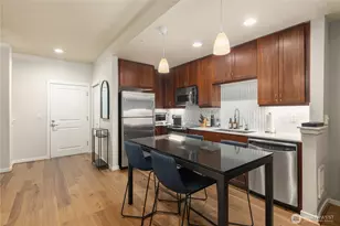 16141 Cleveland St, Redmond, WA 98052 - Photo 5