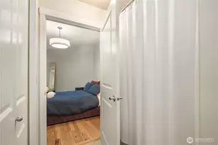 16141 Cleveland St, Redmond, WA 98052 - Photo 19