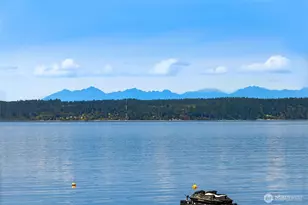 212 S 219th St, Normandy Park, WA 98198 - Photo 3