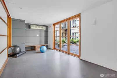 1420 E Pine Street #E307, Seattle, WA 98122 - Photo 21