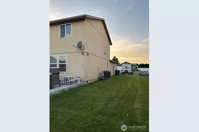 909 W Polo Ridge Drive, Moses Lake, WA 98837 - Photo 3