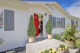 998 Circle Dr, Camano Island, WA 98282 - Photo 3