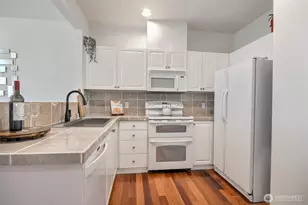 16232 118th Ln NE, Bothell, WA 98011 - Photo 5