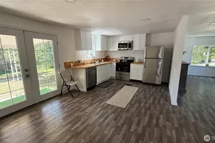 11517 155th Ave SE, Renton, WA 98058 - Photo 3