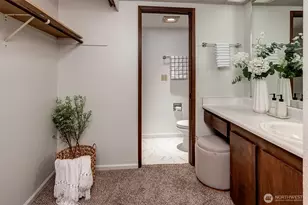 4641 West Lake Sammamish Parkway SE, Issaquah, WA 98027 - Photo 21