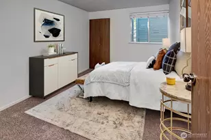 4641 West Lake Sammamish Parkway SE, Issaquah, WA 98027 - Photo 23