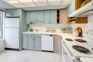 4641 West Lake Sammamish Parkway SE, Issaquah, WA 98027 - Photo 9