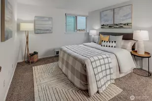 4641 West Lake Sammamish Parkway SE, Issaquah, WA 98027 - Photo 19