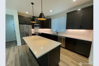 8808 Wildwood Avenue SW, Lakewood, WA 98498 - Photo 7