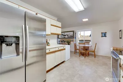 921 Easy Street, Wenatchee, WA 98801 - Photo 17