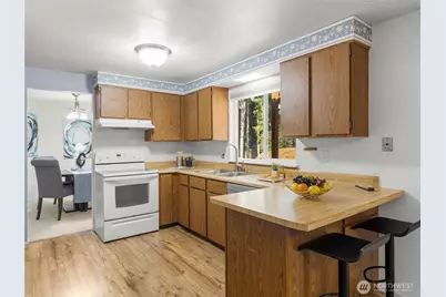 4802 Delores Drive NE, Olympia, WA 98516 - Photo 9