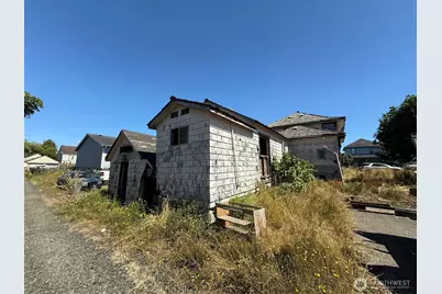 222 12th Street, Raymond, WA 98577 - Photo 3