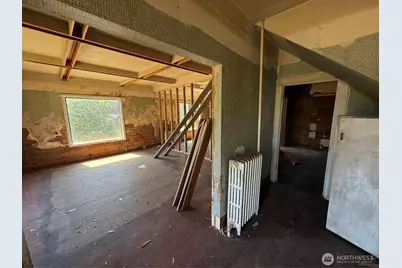 222 12th Street, Raymond, WA 98577 - Photo 5