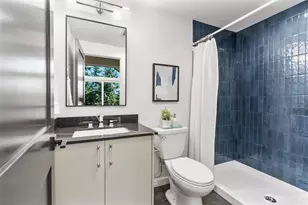 10750 Interlake Ave N, Seattle, WA 98133 - Photo 11