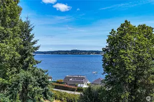 4540 NW Inverness Ct, Bremerton, WA 98312 - Photo 9