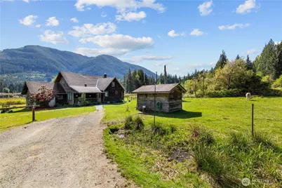 27525 W Lake Riley Road, Arlington, WA 98223 - Photo 13