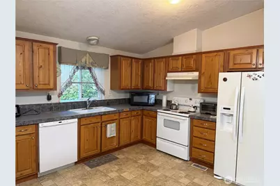 1410 304th Place, Ocean Park, WA 98640 - Photo 13