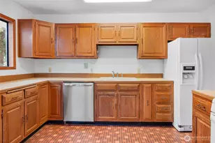 611 3rd Ave N, Edmonds, WA 98020 - Photo 11