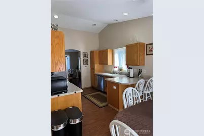 14602 69th Avenue Ct E, Puyallup, WA 98375 - Photo 9