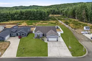 611 Woodside Rd, Cosmopolis, WA 98537 - Photo 5