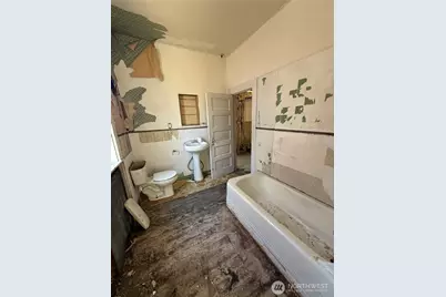 222 12th Street, Raymond, WA 98577 - Photo 11