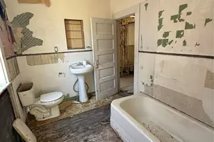 222 12th St, Raymond, WA 98577 - Photo 11